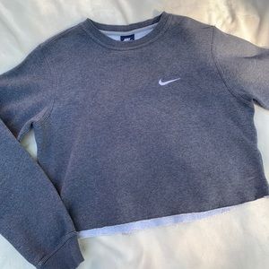 Nike Crewneck crop sweatshirt